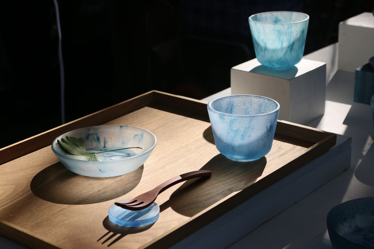 yukinas glass inblue